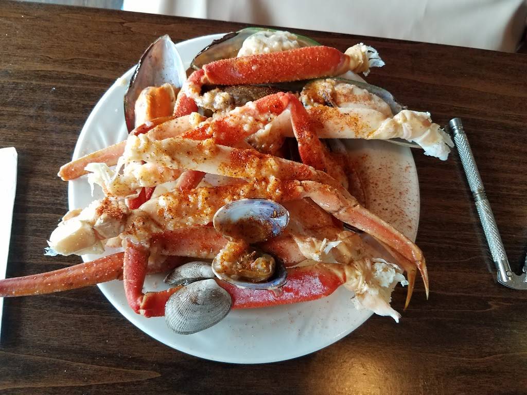 The Reef Restaurant | restaurant | 880 S Harbor Scenic Dr, Long Beach, CA 90802, USA | 5624358013 OR +1 562-435-8013