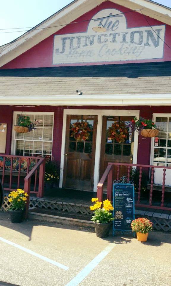 The Junction of Gowensville | restaurant | 5599 SC-14, Landrum, SC 29356, USA | 8644684675 OR +1 864-468-4675