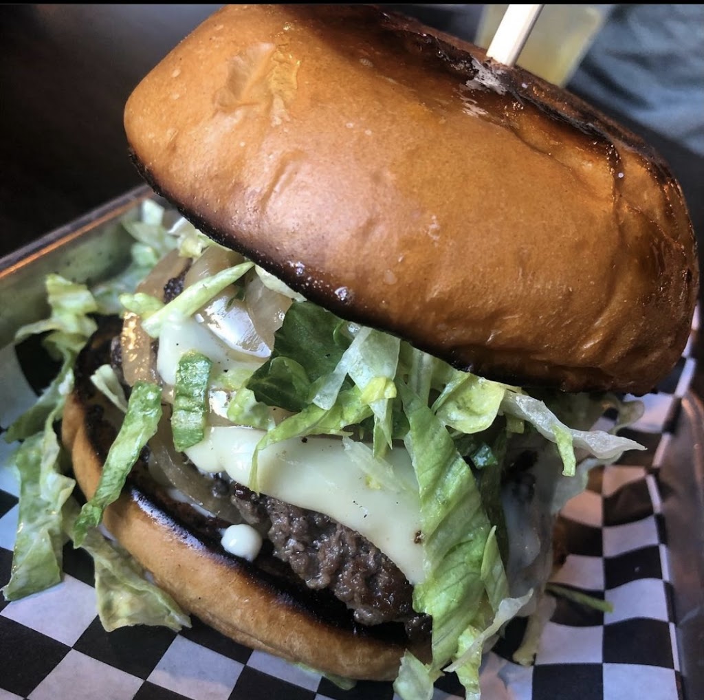 Bad Axe Throwing Nashville | restaurant | 648 Fogg St, Nashville, TN 37203, USA | 6292036158 OR +1 629-203-6158