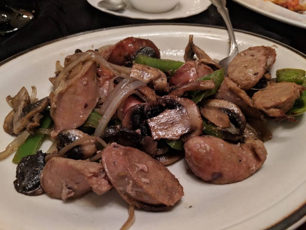 Avanti | restaurant | 1317 Hall Ave, Windsor, ON N8X 4R2, Canada | 5192530465 OR +1 519-253-0465