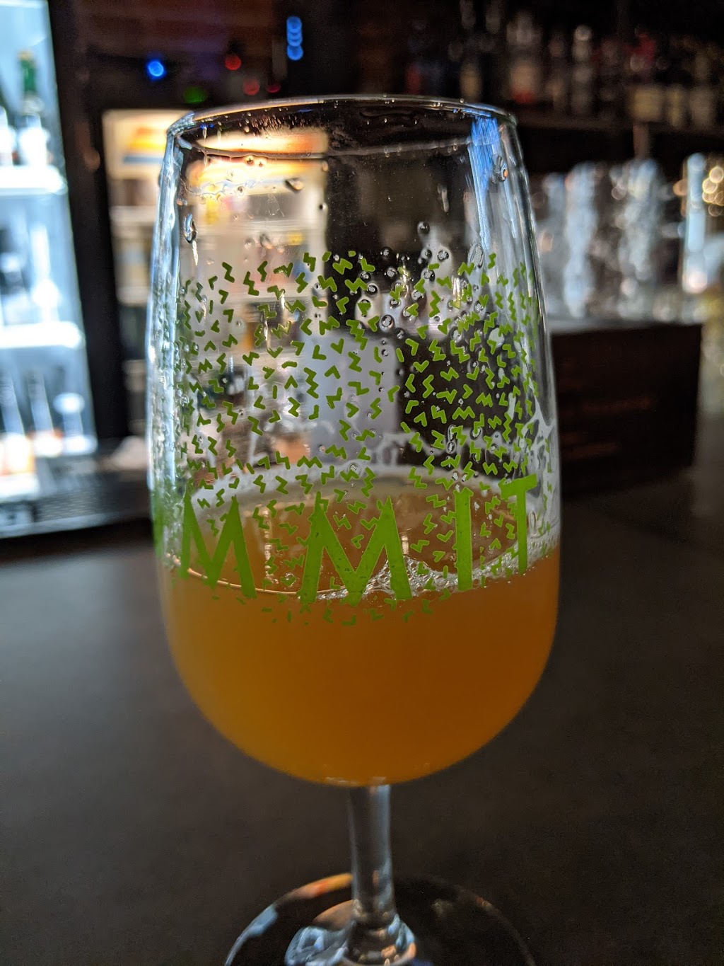 Summit Beer Station | restaurant | 321 9th St, Huntington, WV 25701, USA | 6813780468 OR +1 681-378-0468