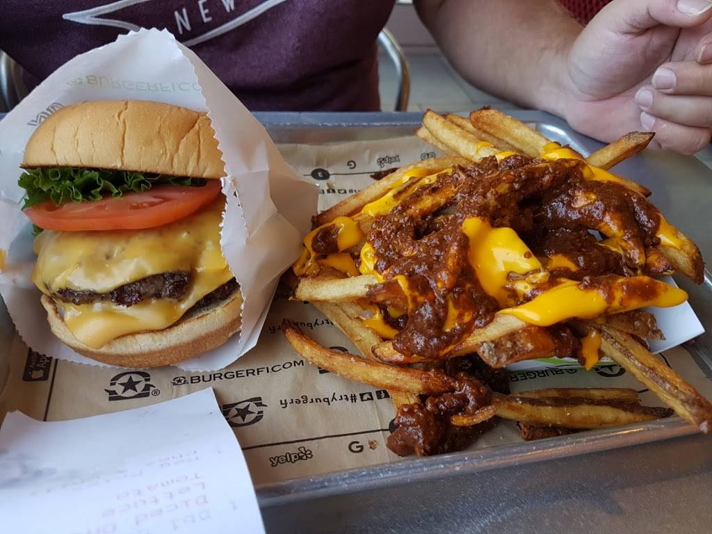 BurgerFi | restaurant | 6812 Collins Ave, Miami Beach, FL 33141, USA | 7868038179 OR +1 786-803-8179