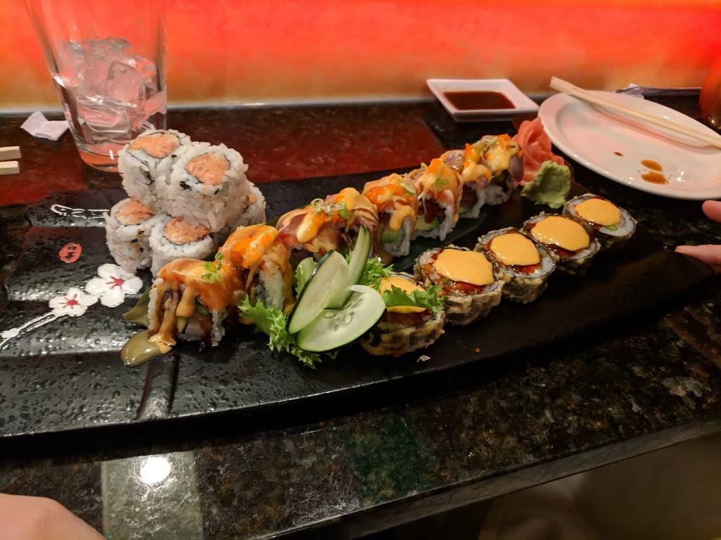 Ichiban Hibachi Steakhouse & Sushi Bar | restaurant | 3187 University Ave, Dubuque, IA 52001, USA | 5638450698 OR +1 563-845-0698