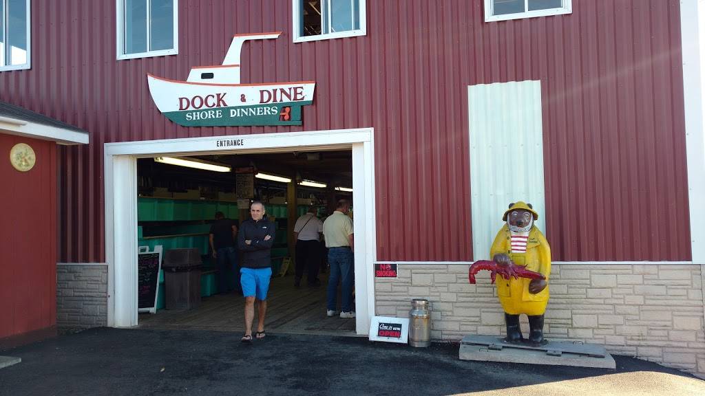 Youngs Lobster Pound | restaurant | 2 Fairview St, Belfast, ME 04915, USA | 2073381160 OR +1 207-338-1160