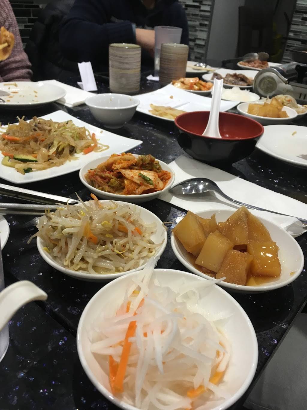Korean House Restaurant | restaurant | 785 Somerset St W, Ottawa, ON K1R 6R3, Canada | 6132370808 OR +1 613-237-0808
