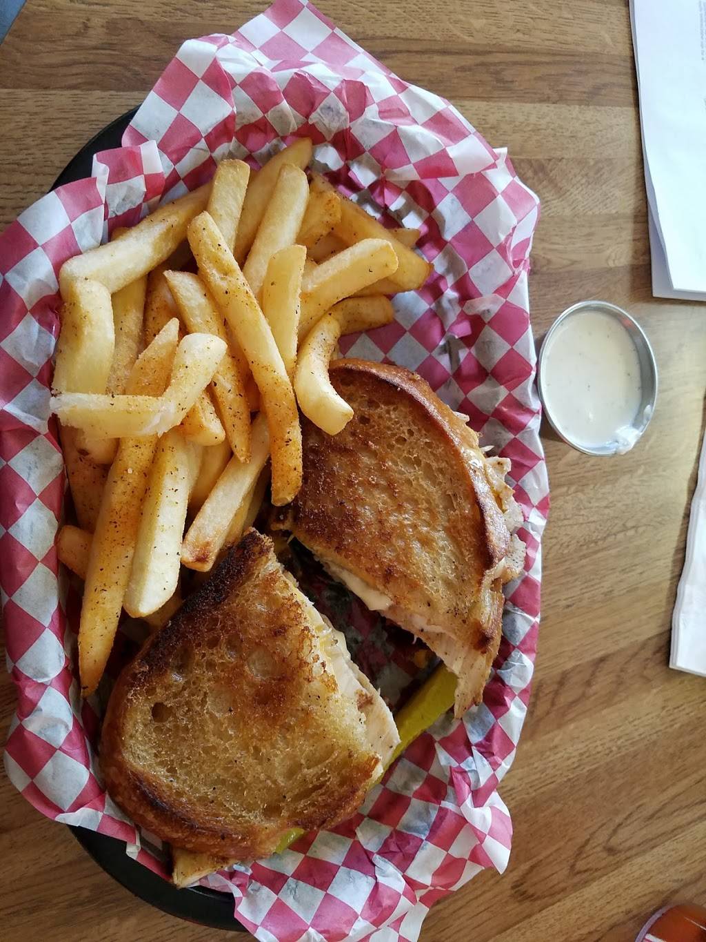 California Als Restaurant | restaurant | 601 W Lockeford St, Lodi, CA 95240, USA | 2093651805 OR +1 209-365-1805