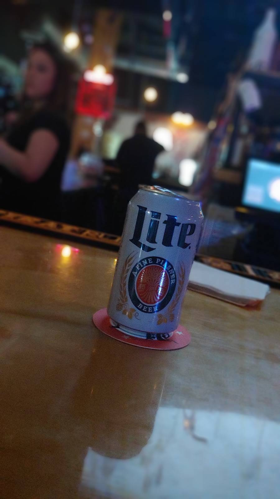 Aviators Pub & Grub | restaurant | 3002 Pershing Dr ste b, El Paso, TX 79903, USA | 9153077786 OR +1 915-307-7786