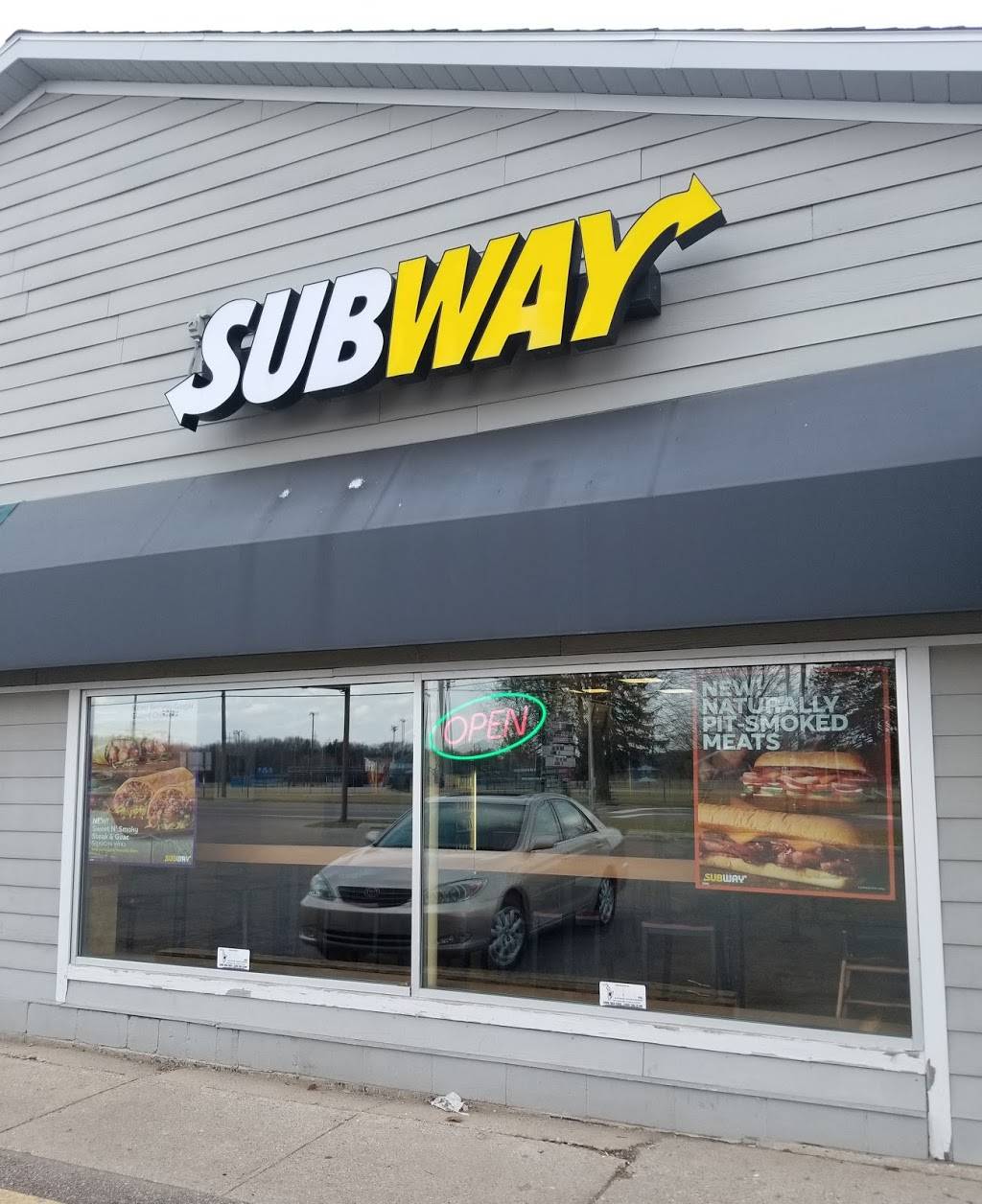 Subway | restaurant | 1325 Capital Ave NE, Battle Creek, MI 49017, USA | 2699690433 OR +1 269-969-0433