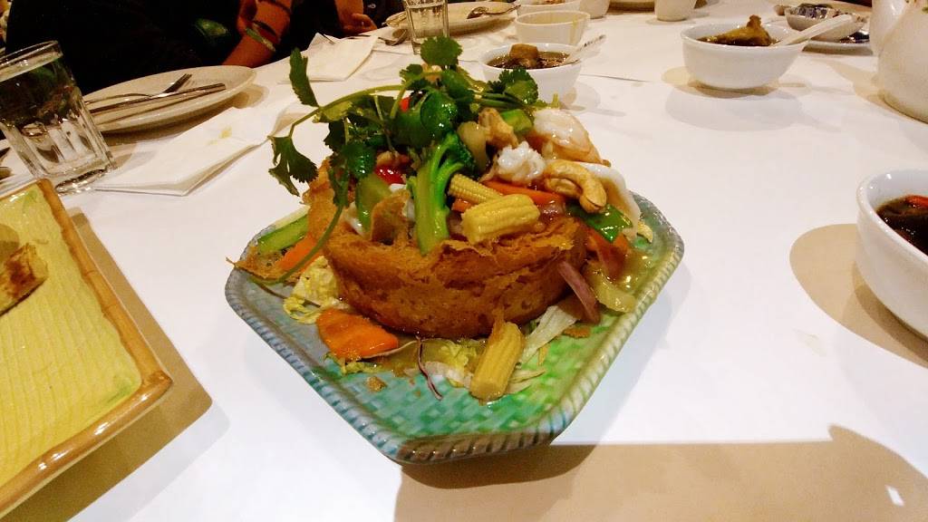 Golden Pineapple | restaurant | 46531 Mission Blvd, Fremont, CA 94539, USA | 5106578608 OR +1 510-657-8608