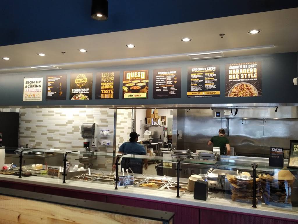 QDOBA Mexican Eats | restaurant | 30754 Woodward Ave, Royal Oak, MI 48073, USA | 2485490784 OR +1 248-549-0784