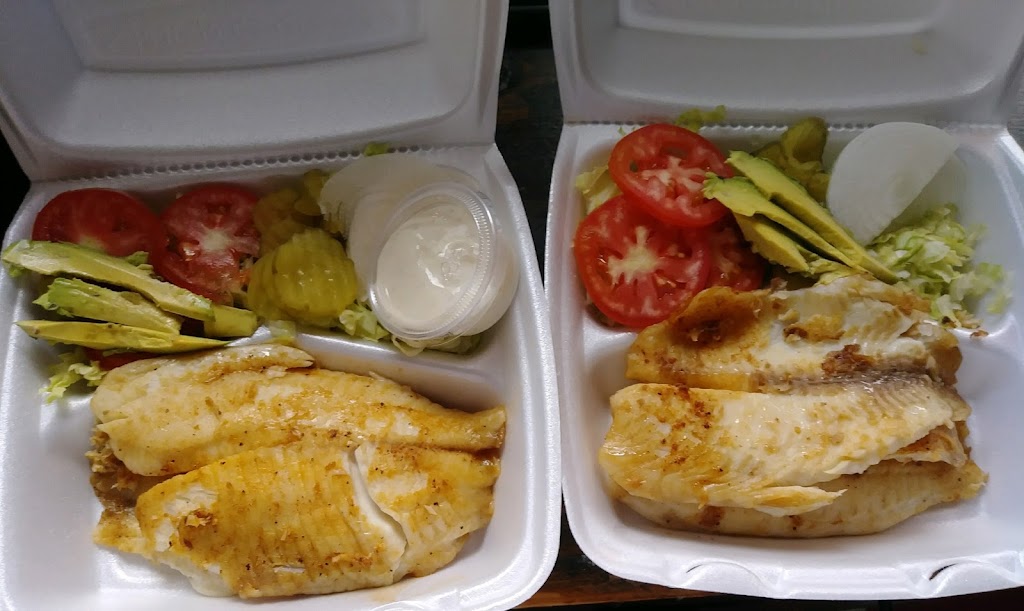 Santinis tacos & burgers | restaurant | 506 N San Antonio St, Rio Grande City, TX 78582, USA | 9563528191 OR +1 956-352-8191