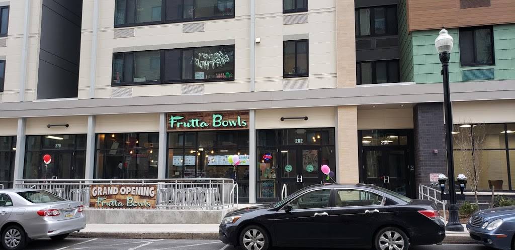 Frutta Bowls | restaurant | 262 E Beaver Ave, State College, PA 16801, USA | 8143088450 OR +1 814-308-8450