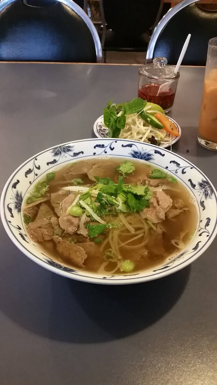 Pho V & V Vietnamese Restaurant | restaurant | 5434 S Tacoma Way, Tacoma, WA 98409, USA | 2534756165 OR +1 253-475-6165