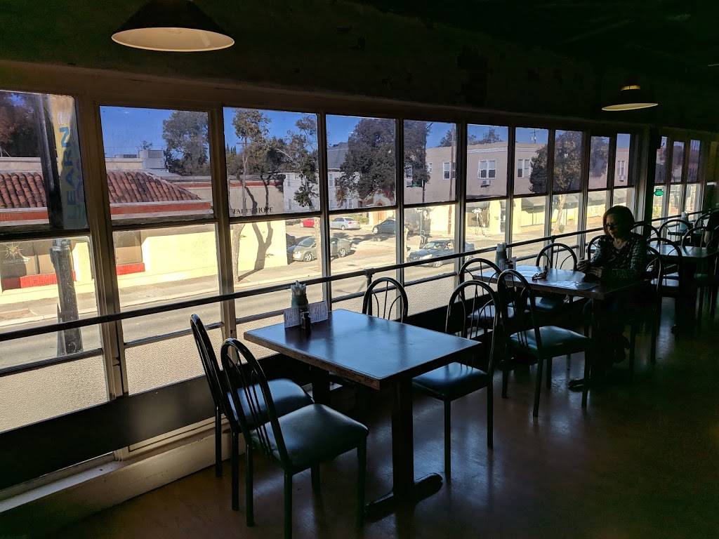 The Upper Room | restaurant | 130 W 11th St Suite B, Tracy, CA 95376, USA | 2092291542 OR +1 209-229-1542