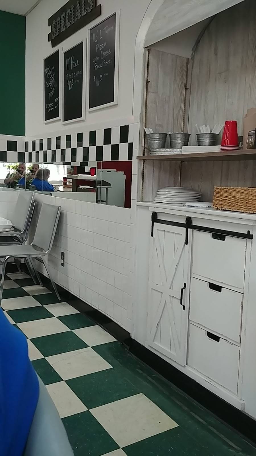 Villa Mia Pizza | restaurant | 1292 36th St SW, Wyoming, MI 49509, USA | 6165317371 OR +1 616-531-7371