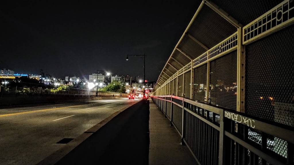 Indian Express | restaurant | 301 W 154th St, New York, NY 10039, USA | 2122560903 OR +1 212-256-0903