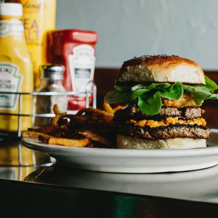 WR SOCIAL HOUSE | restaurant | 25 N Park Square, Marietta, GA 30060, USA | 7707929995 OR +1 770-792-9995