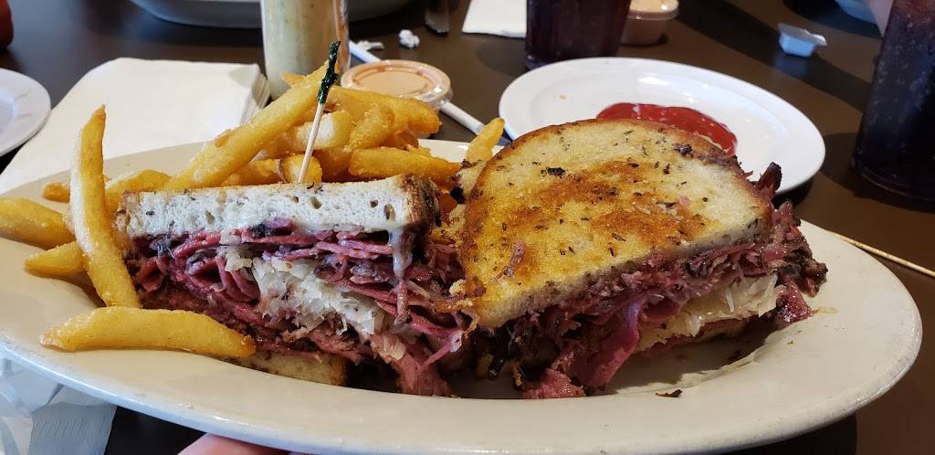 Mos Bagels & Deli | cafe | 2780 NE 187th St #2919, Miami, FL 33180, USA | 3059368555 OR +1 305-936-8555