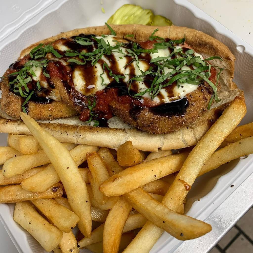 104 Main Public House | restaurant | 104 Main St, Topsham, ME 04086, USA | 2072952153 OR +1 207-295-2153