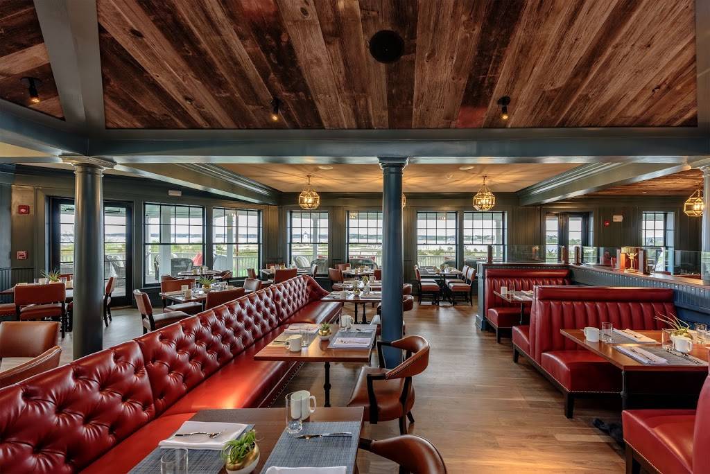 Lighthouse Grill | restaurant | 131 N Water St, Edgartown, MA 02539, USA | 5086273761 OR +1 508-627-3761