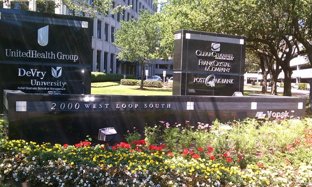 Skyline Deli | restaurant | 2000 W Loop S, Houston, TX 77027, USA | 7135529590 OR +1 713-552-9590