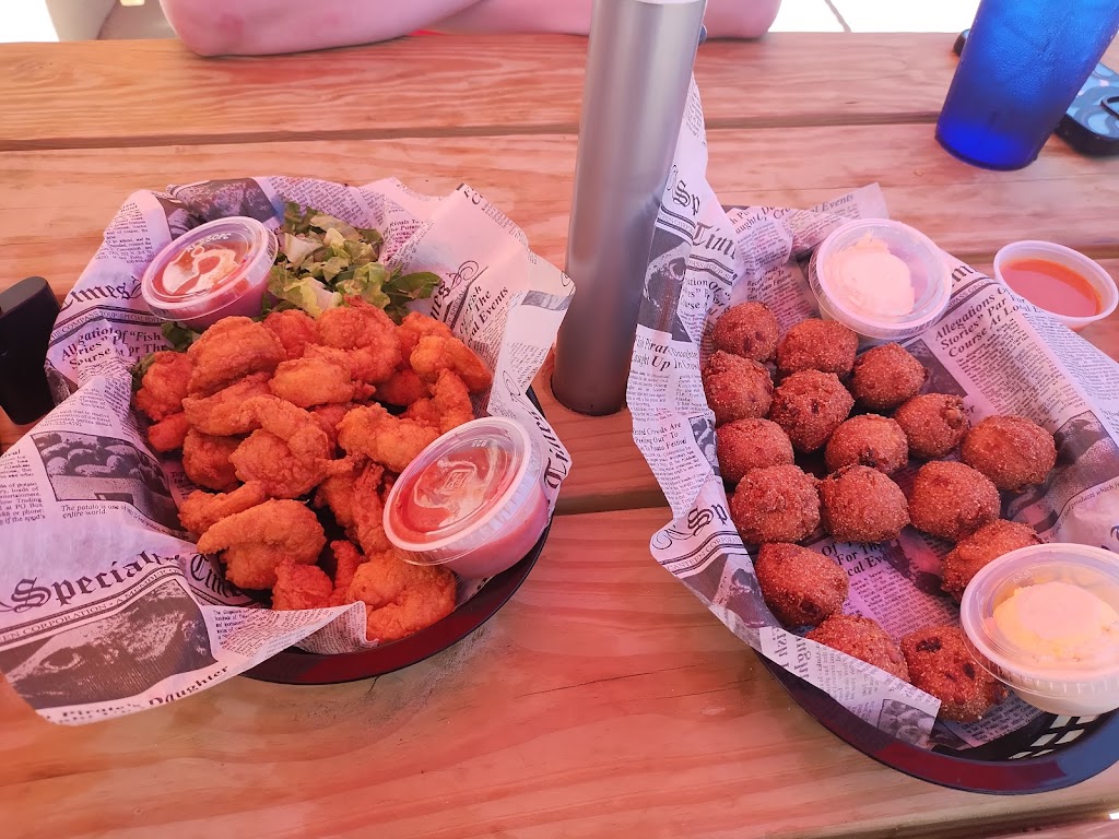 Sunny Daze Smokehouse | restaurant | 9 Pavilion Ave S, Carolina Beach, NC 28428, USA | 9106363111 OR +1 910-636-3111