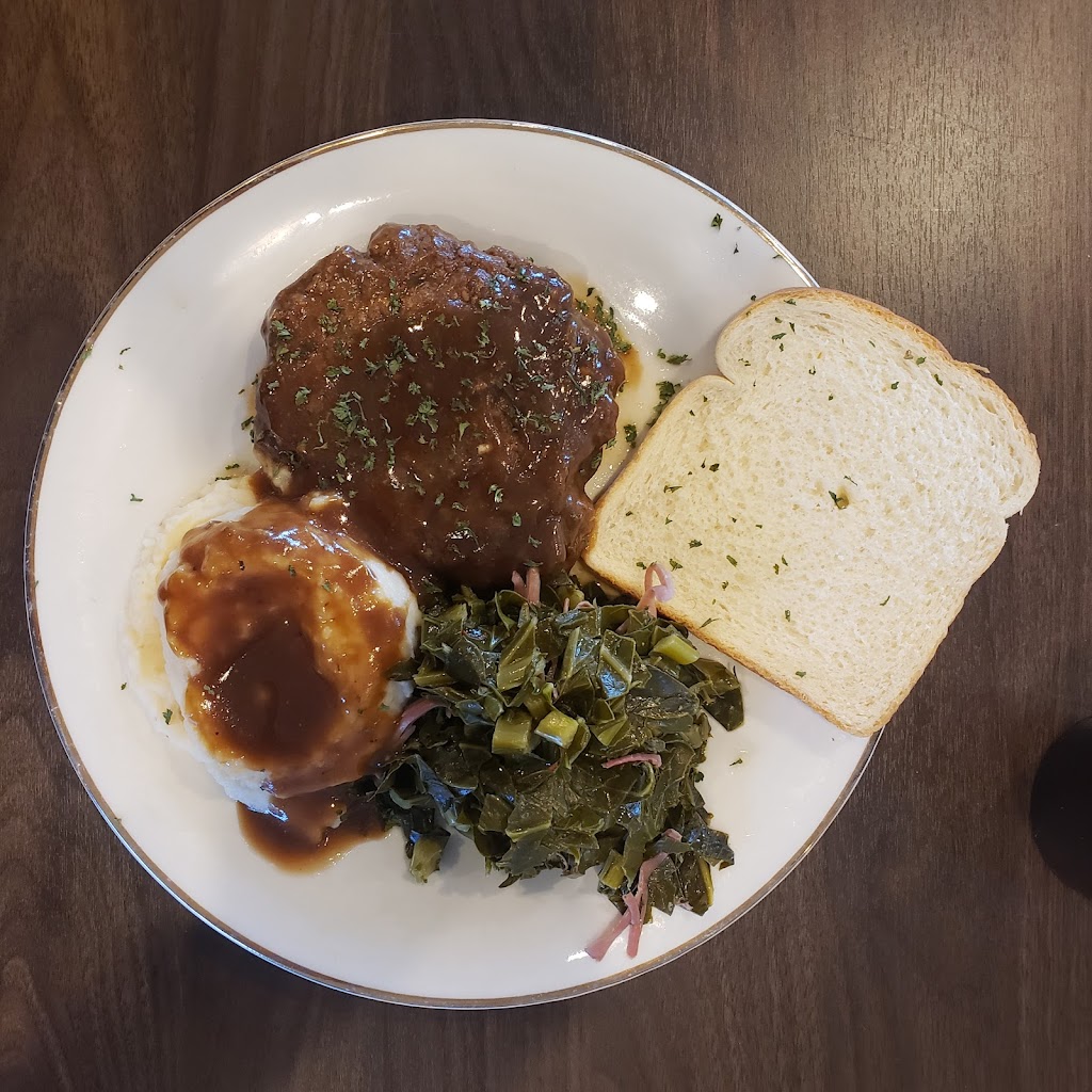 The Lunch Room | restaurant | 481 S John Sims Pkwy, Valparaiso, FL 32580, USA | 8508423253 OR +1 850-842-3253