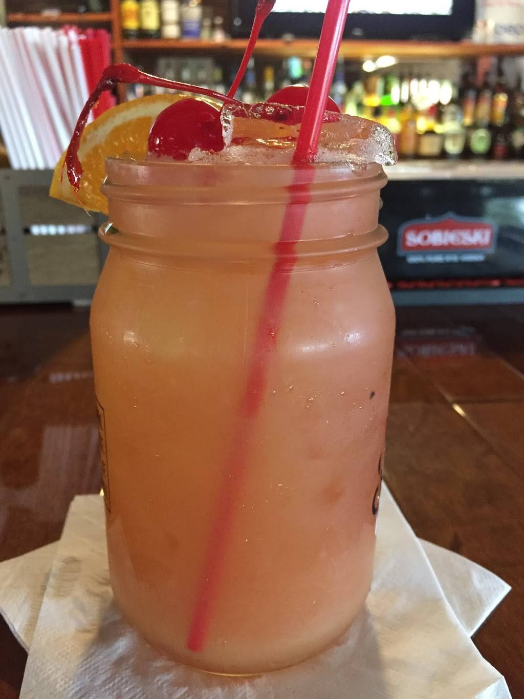 Lakeport Tavern | restaurant | 7272 Lakeshore Rd, Lakeport, MI 48059, USA | 8103853344 OR +1 810-385-3344