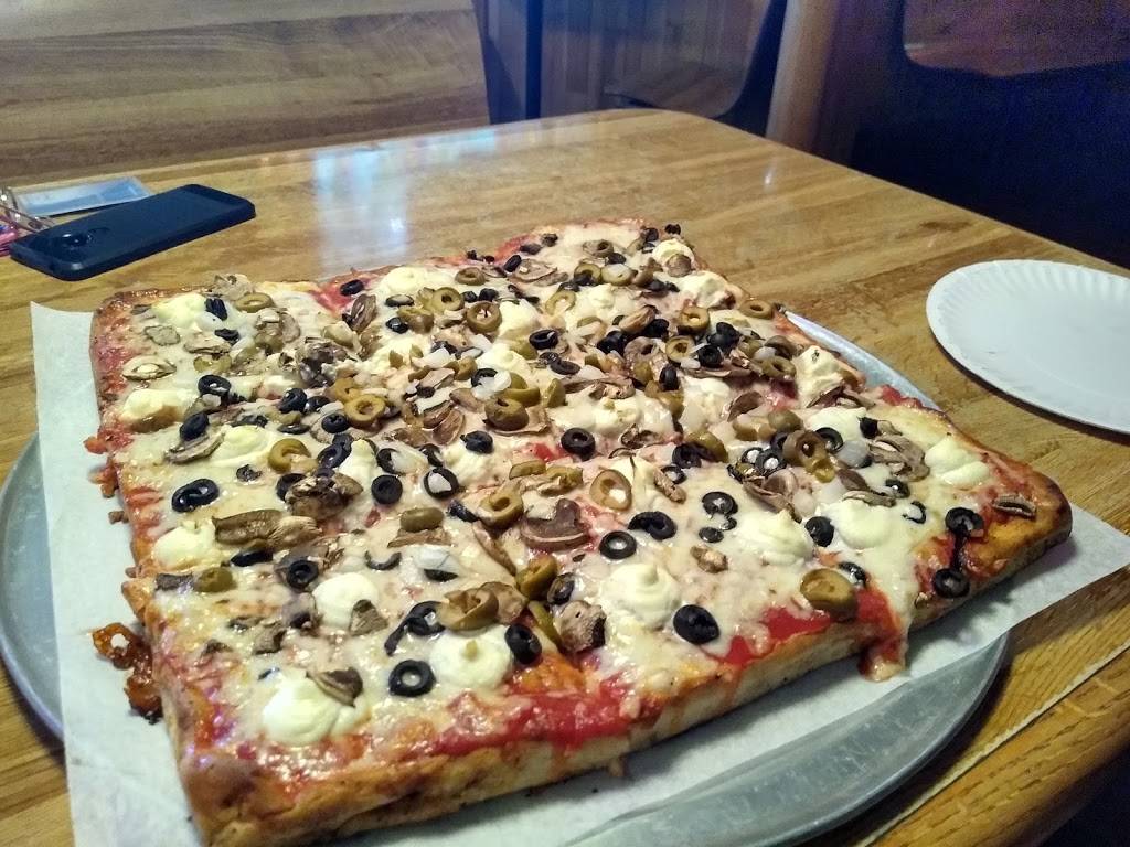 Mamas Famous Pizza & Heroes | restaurant | 6996 E 22nd St, Tucson, AZ 85710, USA | 5207501919 OR +1 520-750-1919
