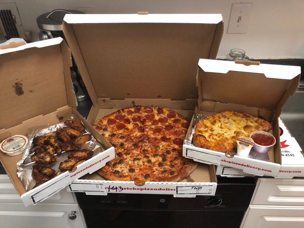 Bricks Pizza | meal takeaway | 4809 1st St N, Arlington, VA 22203, USA | 7032436600 OR +1 703-243-6600