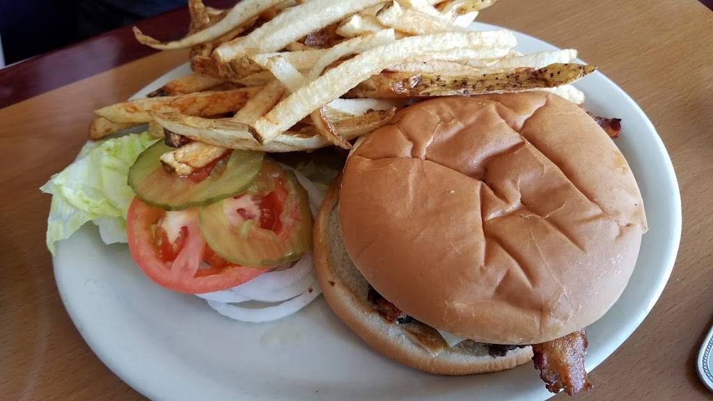 Neighbors | Restaurant & Bar | restaurant | 2315 W 21st St, Wichita, KS 67203, USA | 3168381338 OR +1 316-838-1338