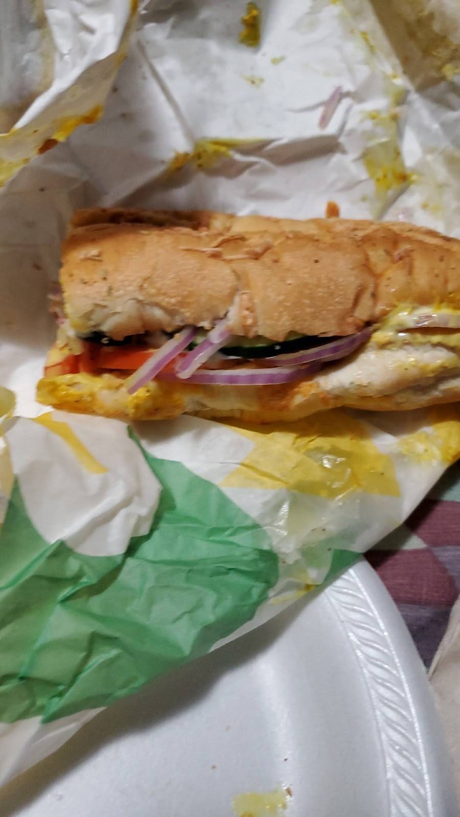 Subway | meal takeaway | 1120 N 79th St, Kansas City, KS 66112, USA | 9133349725 OR +1 913-334-9725