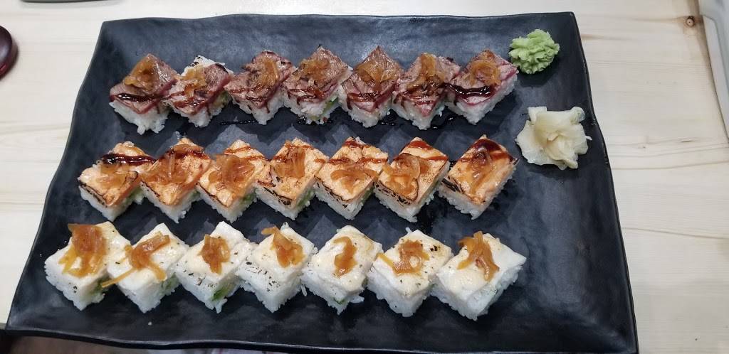 Aburi Sushi | restaurant | 301-7181 Yonge St, Vaughan, ON L3T 0C7, Canada | 6478883632 OR +1 647-888-3632