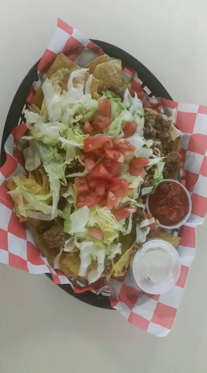 Padgetts Place Bar and Grill | restaurant | 215 S Alvarado Ave, Belle, MO 65013, USA | 5738593377 OR +1 573-859-3377