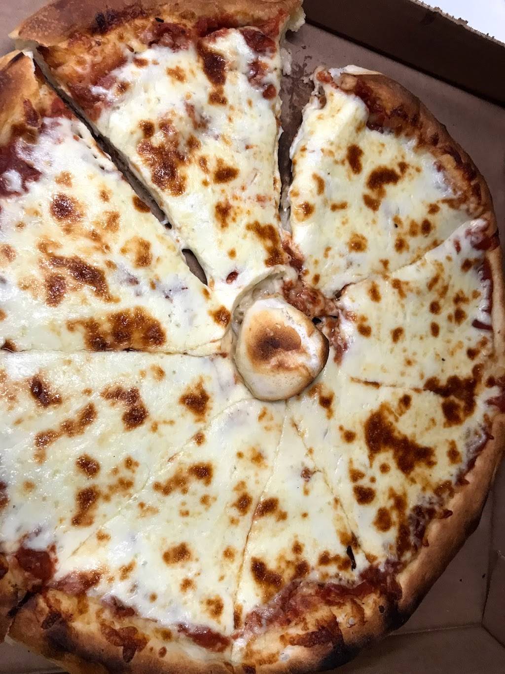 Connies Pizza | restaurant | 801 Rue Charlevoix, Montréal, QC H3K 1R6, Canada | 5149322045 OR +1 514-932-2045