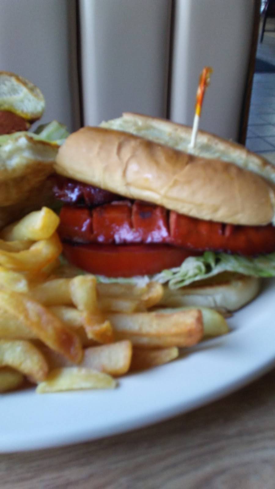 Ranch Burgers | restaurant | 5685 Riverside Dr # A, Chino, CA 91710, USA | 9095918500 OR +1 909-591-8500