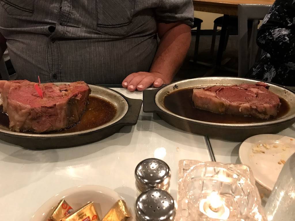 Nightingale Supper Club | night club | 1541 Egg Harbor Rd, Sturgeon Bay, WI 54235, USA | 9207435593 OR +1 920-743-5593