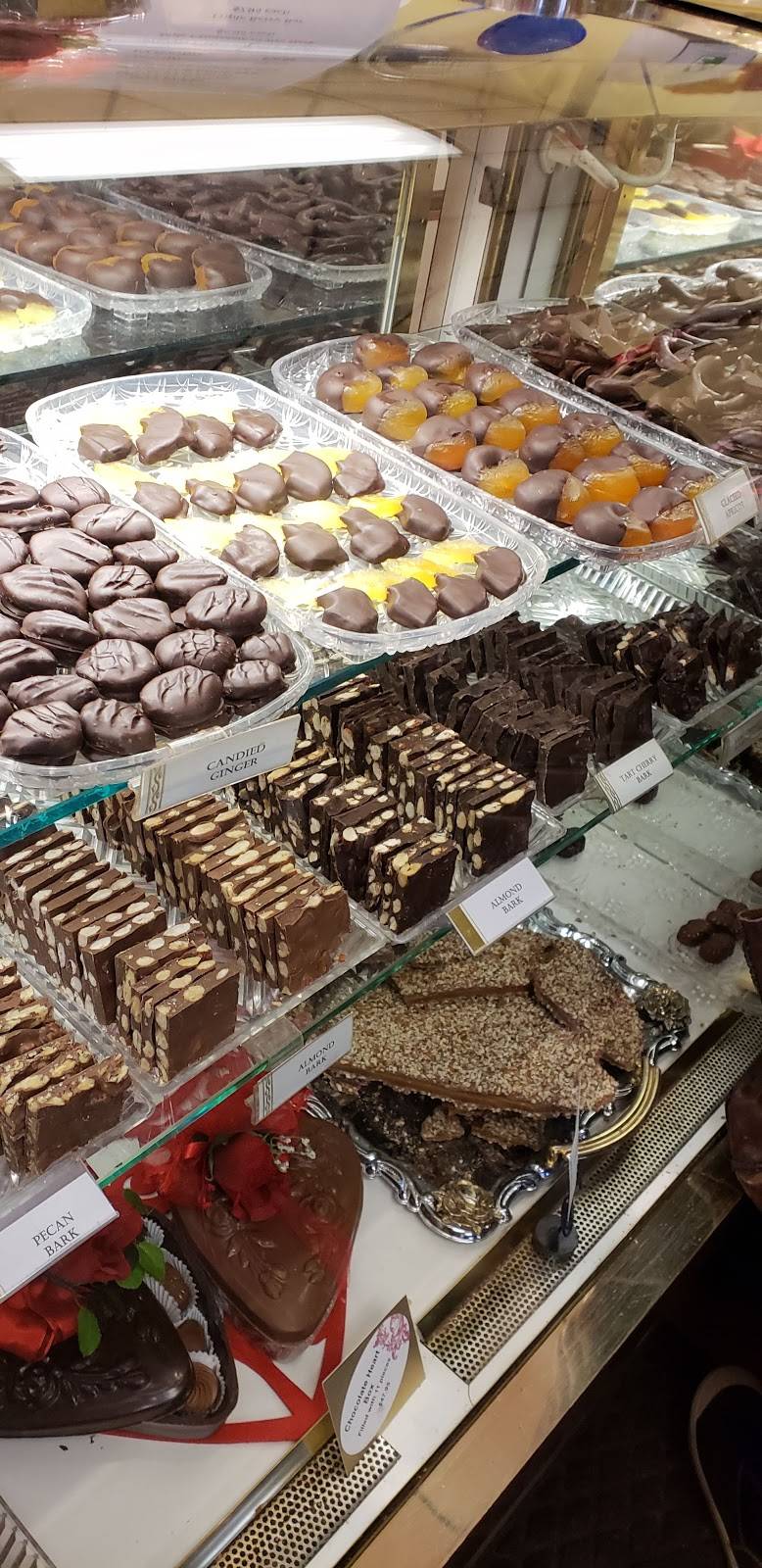 Belgian Chocolatier Piron, Inc. | restaurant | 509-A Main St, Evanston, IL 60202, USA | 8478645504 OR +1 847-864-5504