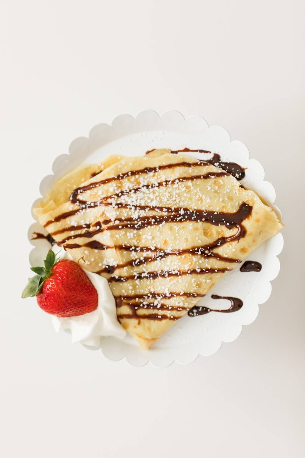 Claire’s Creperie | restaurant | 100 E 4th Ave, Mt Dora, FL 32757, USA | 8507769820 OR +1 850-776-9820