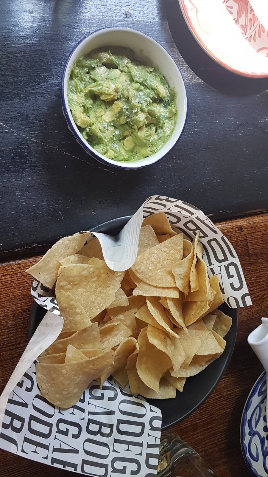 Bodega Canal | restaurant | 57 Canal St, Boston, MA 02114, USA | 6178334885 OR +1 617-833-4885