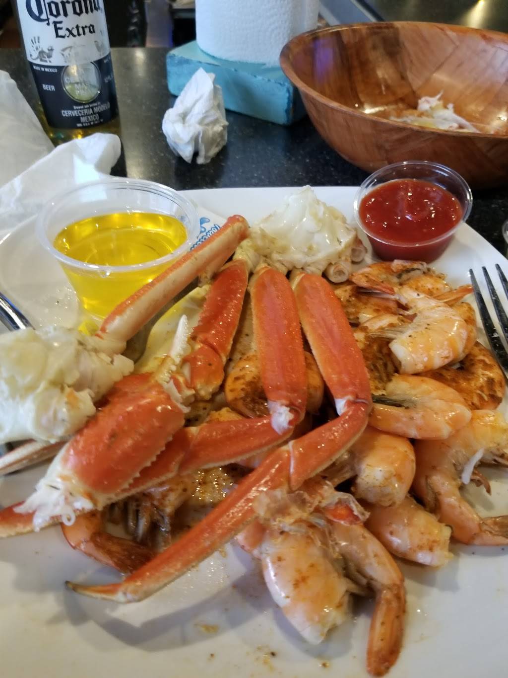 Awful Arthurs Seafood Co | restaurant | 131 E Main St, Salem, VA 24153, USA | 5404044488 OR +1 540-404-4488