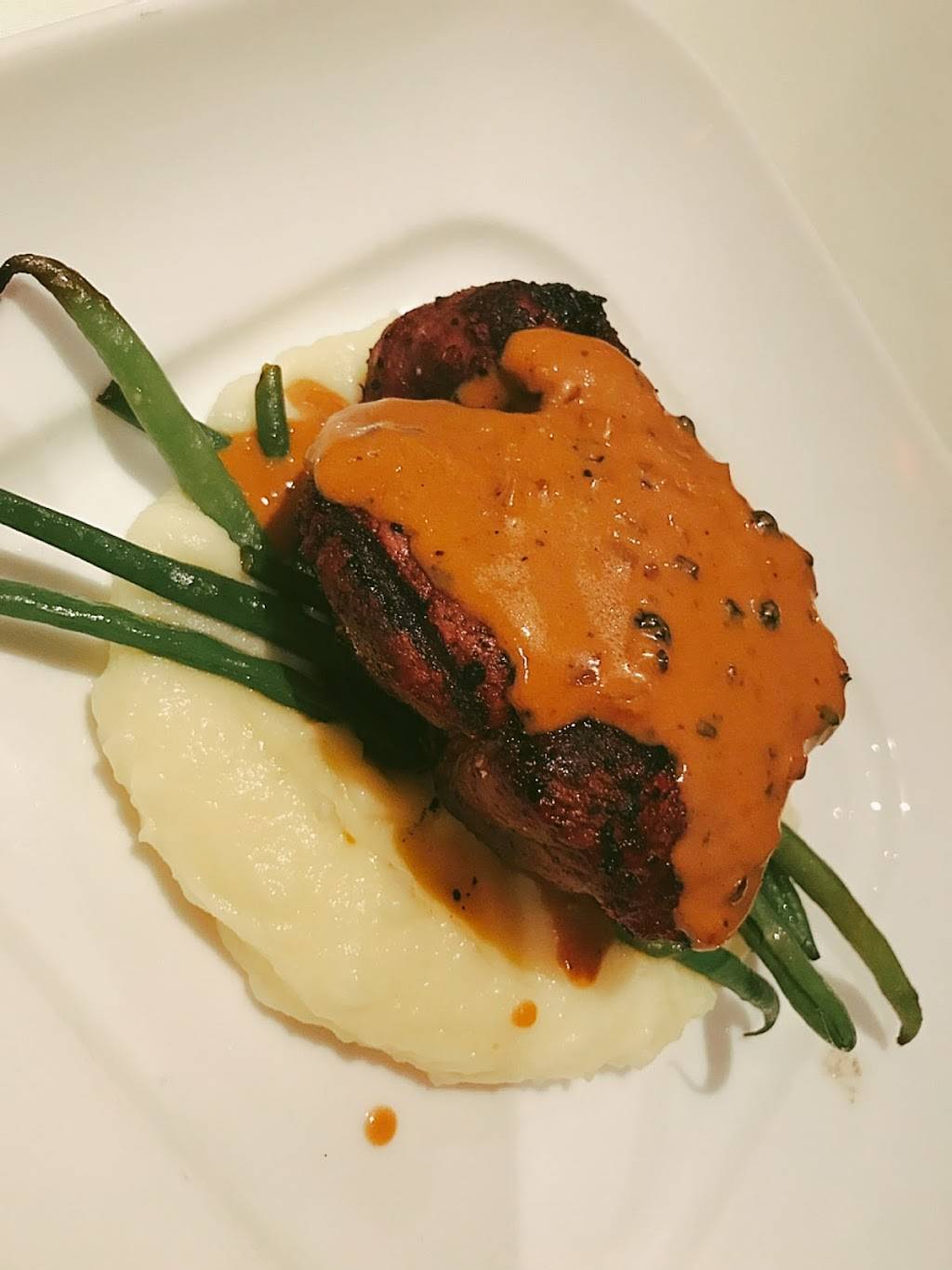 Ho-Ho-Kus Inn & Tavern | restaurant | 1 East Franklin Turnpike, Ho-Ho-Kus, NJ 07423, USA | 2014454115 OR +1 201-445-4115