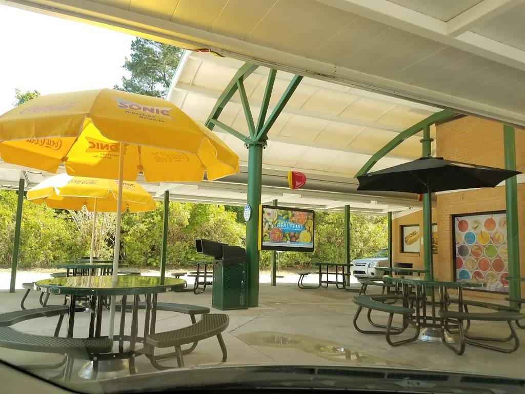 Sonic Drive-In | restaurant | 602 N JK Powell Blvd, Whiteville, NC 28472, USA | 9102076690 OR +1 910-207-6690