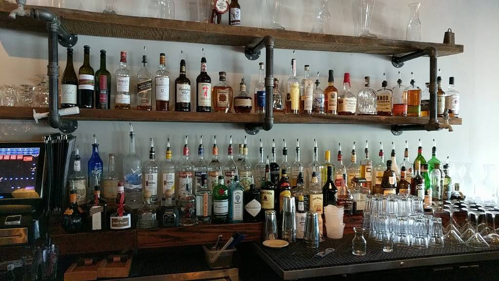 Harrys Bar & Burger Lincoln | restaurant | 200 Front St, Lincoln, RI 02865, USA | 4014754017 OR +1 401-475-4017