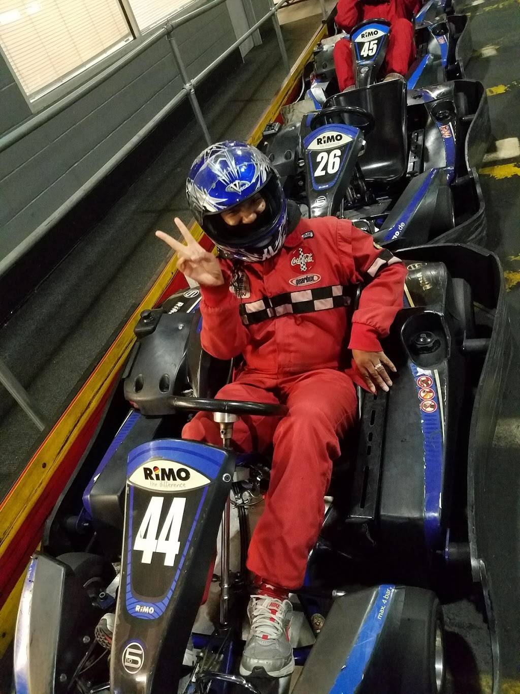 X1 Boston | restaurant | 290 Wood Rd, Braintree, MA 02184, USA | 7818482300 OR +1 781-848-2300