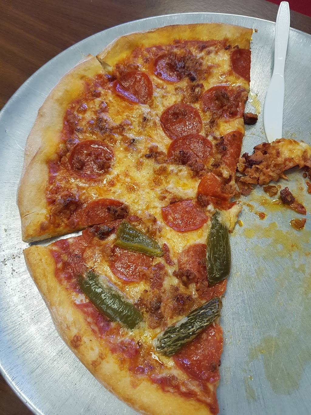 Victor’s pizza and restaurant | restaurant | 68 N Main St, New City, NY 10956, USA | 8456390454 OR +1 845-639-0454