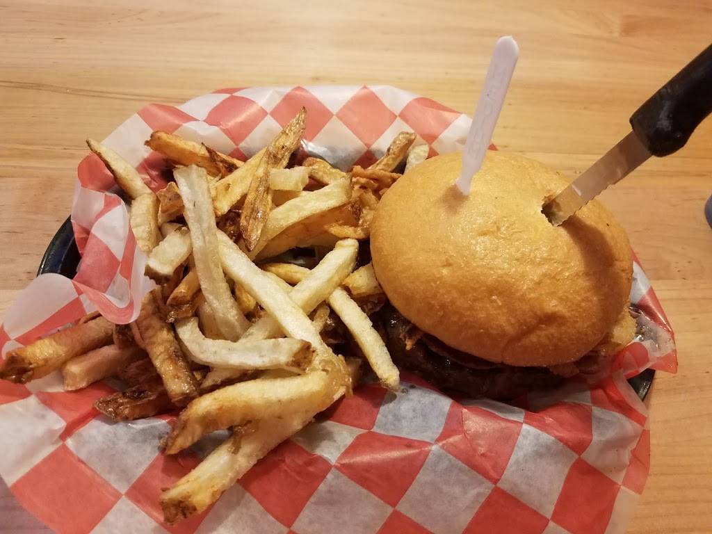 Minerva Classic 57 | restaurant | 317 E Lincolnway, Minerva, OH 44657, USA | 3308683684 OR +1 330-868-3684