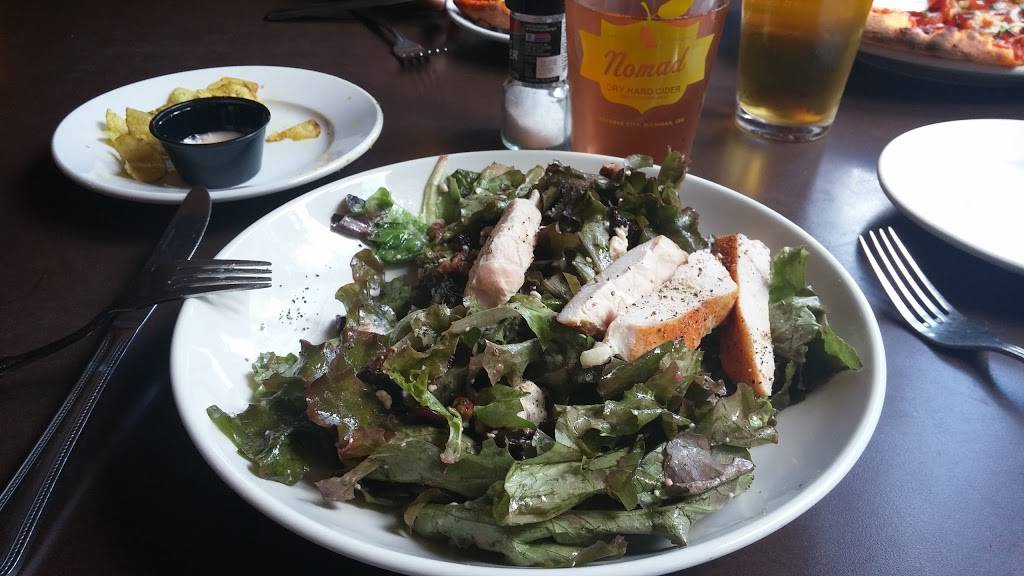 Jolly Pumpkin Restaurant & Brewery | restaurant | 13512 Peninsula Dr, Traverse City, MI 49686, USA | 2312234333 OR +1 231-223-4333