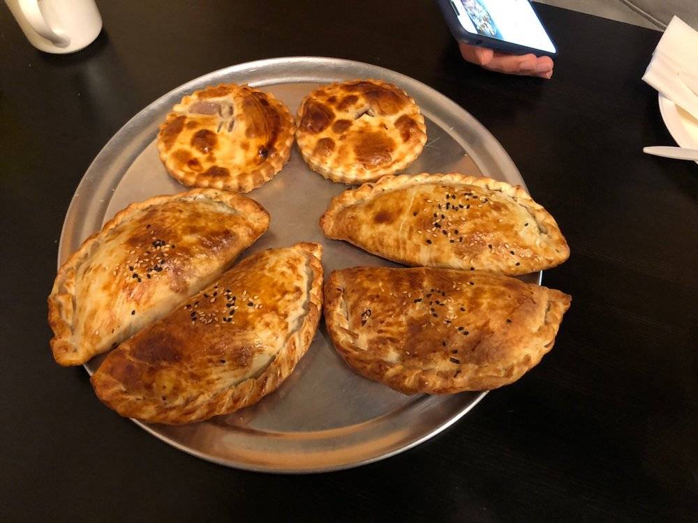 Fitchi House | restaurant | 405 NE 45th St, Seattle, WA 98105, USA | 2065457499 OR +1 206-545-7499