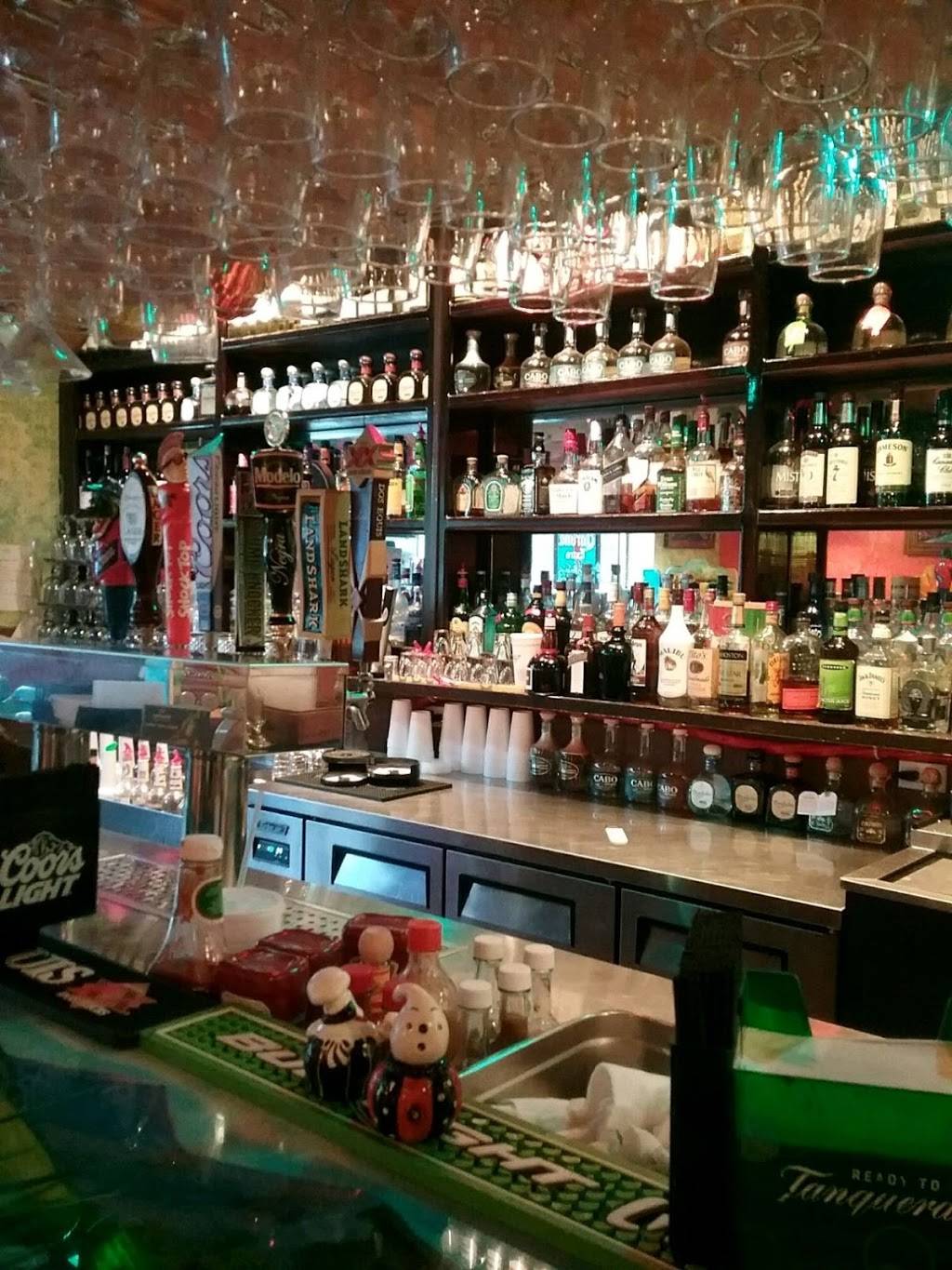 Linda Vista | restaurant | 7070 SW Archer Rd #3102, Gainesville, FL 32608, USA | 3523777866 OR +1 352-377-7866